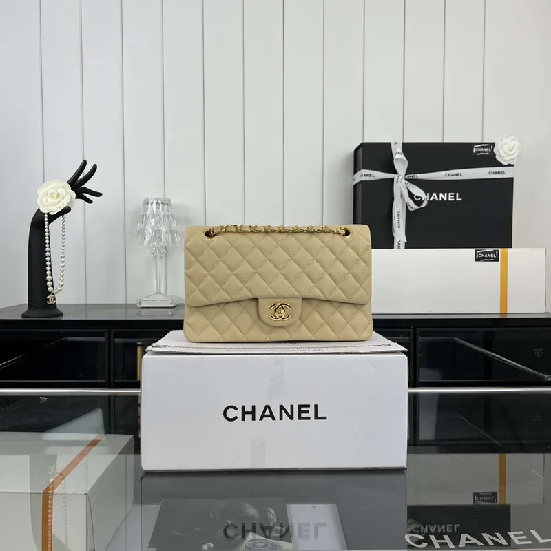 Chanel A01112 Klopová klasická kabelka 11.12 Zrnité telecí kůže a zlatý kov Meruňková