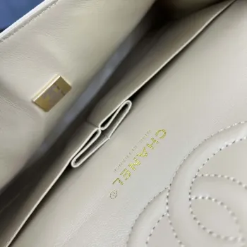 Chanel A01112 Klopová klasická kabelka 11.12 Zrnité telecí kůže a zlatý kov Meruňková