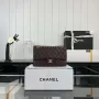 Chanel A01112 Flap Classic 11.12 Kabelka Zrnité telecí kůže a zlatý kov Víno červená