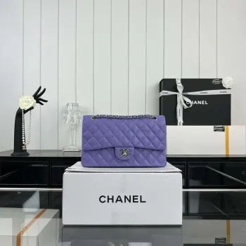 Chanel A01112 Klopová klasická kabelka 11.12 Zrnité telecí kůže a stříbrný kov Fialová