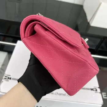 Chanel A01112 Klopová klasická kabelka 11.12 Zrnité telecí kůže a stříbrný kov Růžová červená