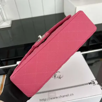Chanel A01112 Klopová klasická kabelka 11.12 Zrnité telecí kůže a stříbrný kov Růžová červená