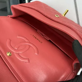 Chanel A01112 Flap Classic 11.12 Kabelka Zrnité telecí kůže a zlatý kov Červená