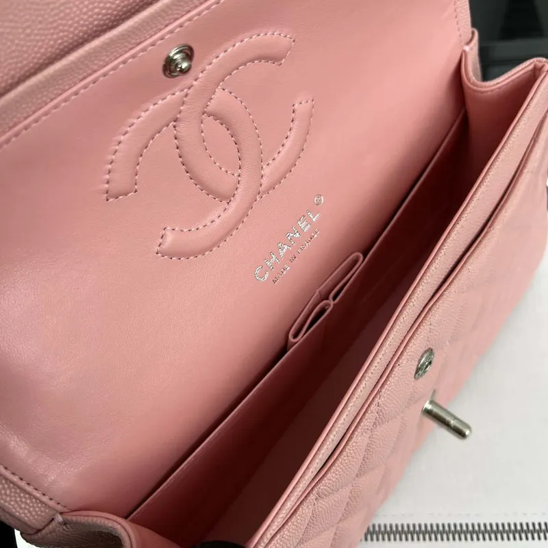 Chanel A01112 Klopová klasická kabelka 11.12 Zrnité telecí kůže a stříbrný kov Růžová