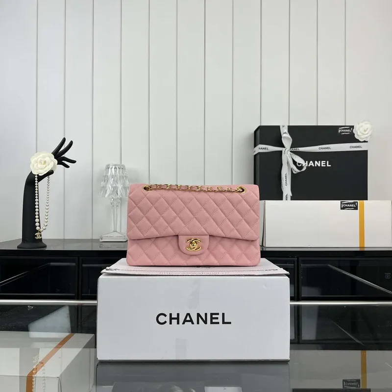 Chanel A01112 Klopová klasická kabelka 11.12 Zrnité telecí kůže a zlatý kov Růžová