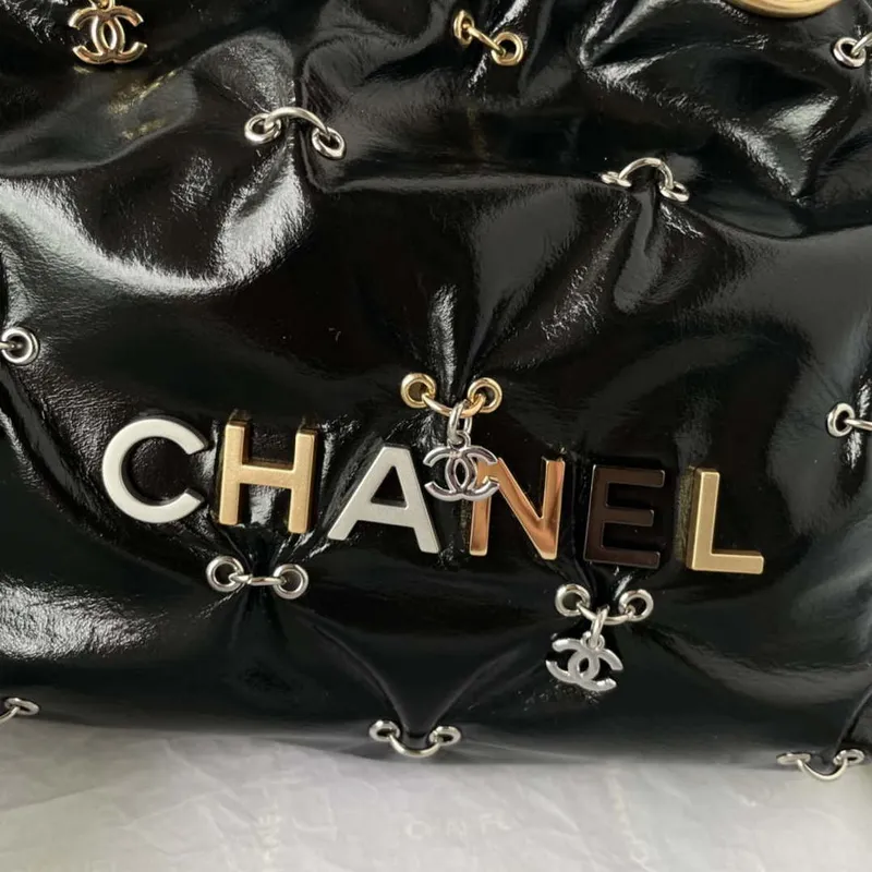 Chanel 22 Mini kabelka AS3980 Lesklá telecí kůže a zlatý kov s ozdobami