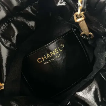 Chanel 22 Mini kabelka AS3980 Lesklá telecí kůže a zlatý kov s ozdobami