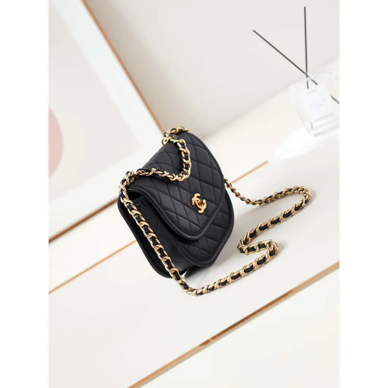 Chanel Messenger Bag telecí kůže a zlatý kov AS4845 černá jehněčí kůže