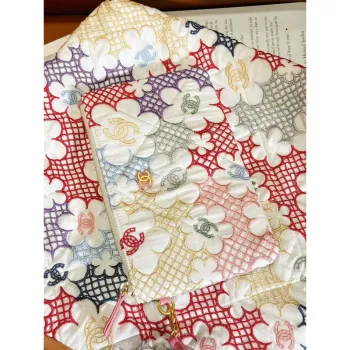 Chanel 22 Malá kabelka AS3260 Krajková patchworková a zlatá kovová vícebarevná