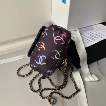 Chanel Ap3753 CLASSIC MINI Potiskovaná látka a zlatý kov Černá a vícebarevná