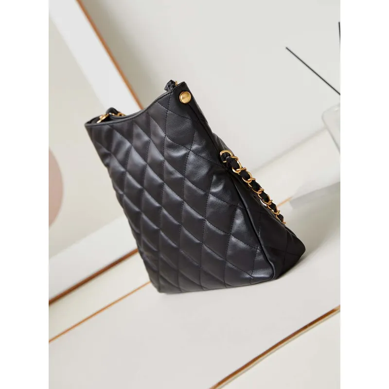 Chanel AS4754 24P Nová taška Hobo z černé jehněčí kůže