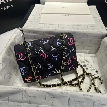 Chanel AS1116 Potiskovaná látka a zlatý kov Černá a vícebarevná