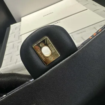 Chanel AS1116 Potiskovaná látka a zlatý kov Černá a vícebarevná