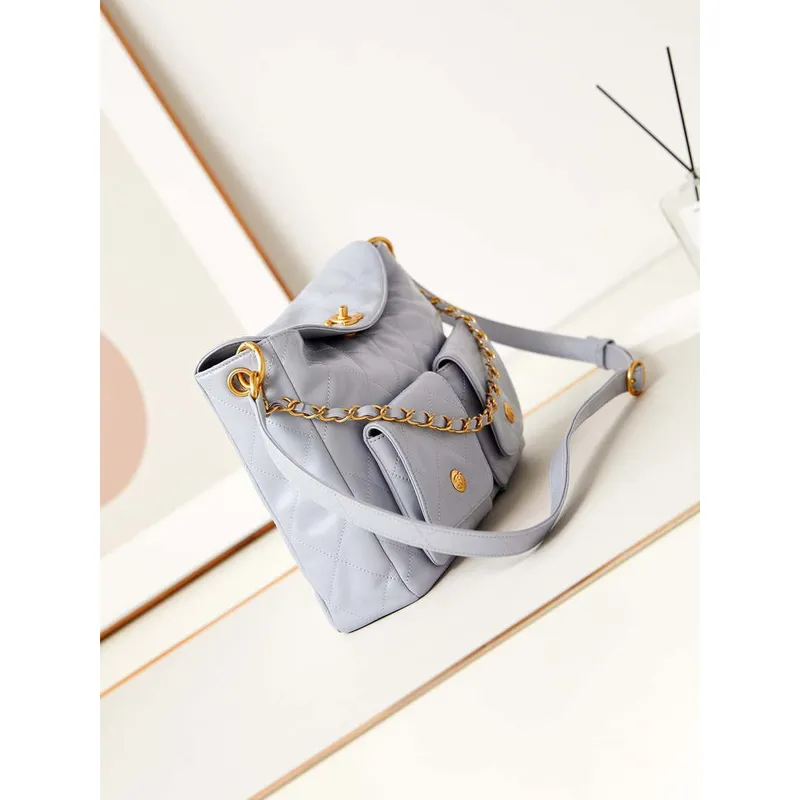 Chanel AS4668 Velká taška Hobo z lesklé telecí kůže a zlatého kovu, světle fialová