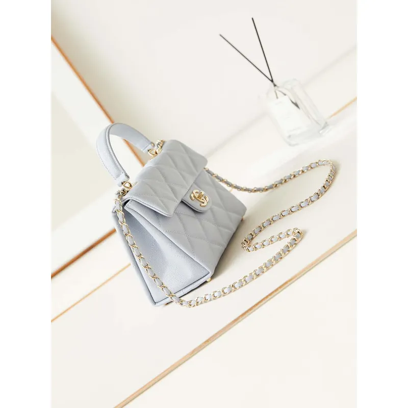 Chanel AS4711  Kelly Bag telecí kůže zlatý kov světle modrá