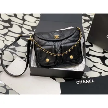 Chanel A99335 Taška Hobo z jehněčí kůže a zlatého kovu, černá