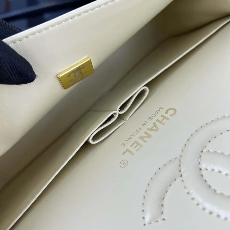 Chanel A01117 Kabelka s klopou Klasická taška Světle žlutá jehněčí kůže