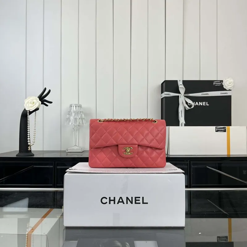 Chanel A01117 Kabelka s klopou Klasická taška Červená jehněčí kůže