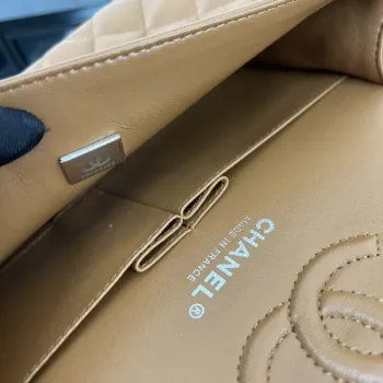 Chanel A01117 Kabelka s klopou Klasická taška Hnědá jehněčí kůže