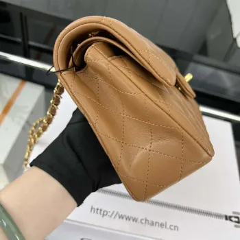 Chanel A01117 Kabelka s klopou Klasická taška Hnědá jehněčí kůže