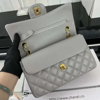 Chanel A01117 Kabelka s klopou Klasická taška Šedá jehněčí kůže