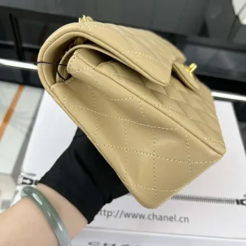 Chanel A01117 Kabelka s klopou Klasická taška Meruňková jehněčí kůže