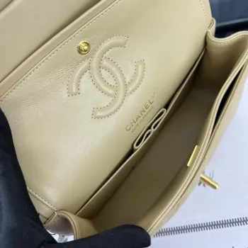 Chanel A01117 Kabelka s klopou Klasická taška Meruňková jehněčí kůže