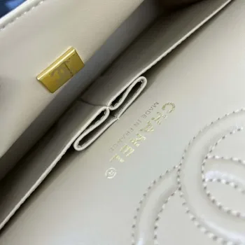 Chanel A01117 Kabelka s klopou Klasická taška Meruňková jehněčí kůže