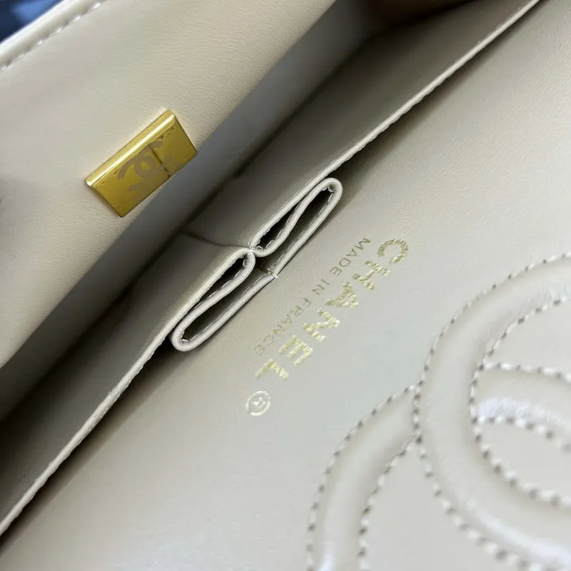 Chanel A01117 Kabelka s klopou Klasická taška Meruňková jehněčí kůže