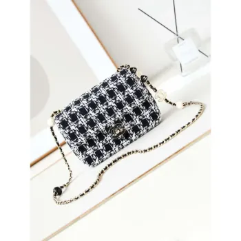 Chanel AS3783 Malá taška s klopou 23P Tweed Zlatý kov 18,5 cm Bílá a černá