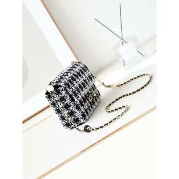 Chanel AS3783 Malá taška s klopou 23P Tweed Zlatý kov 18,5 cm Bílá a černá