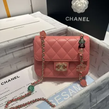 Chanel AS3782 MINI kabelka s klopou 23P smaltovaná zlatá kovová 16 cm růžová