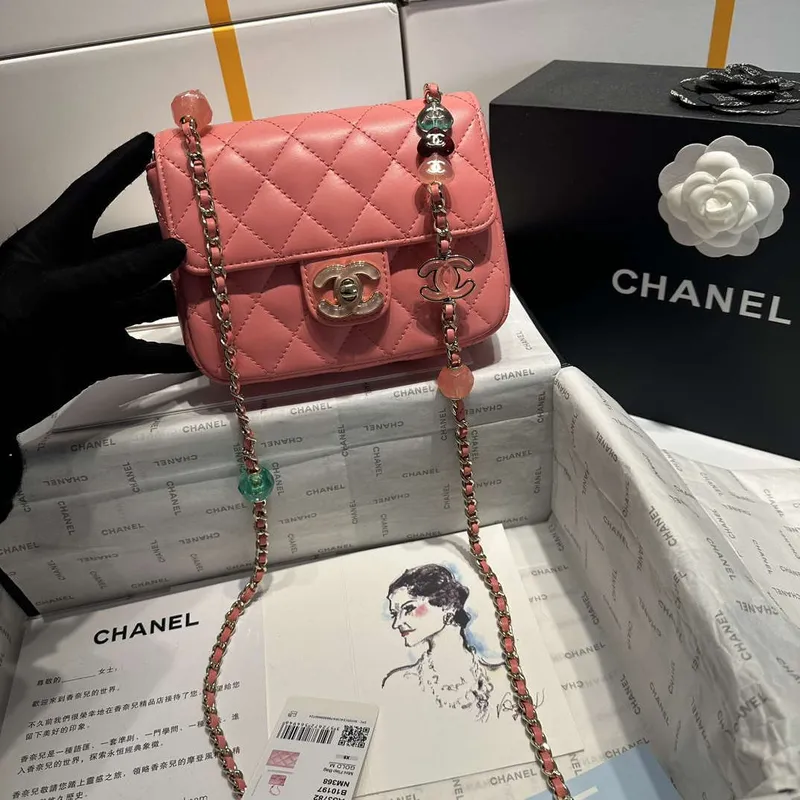 Chanel AS3782 MINI kabelka s klopou 23P smaltovaná zlatá kovová 16 cm růžová