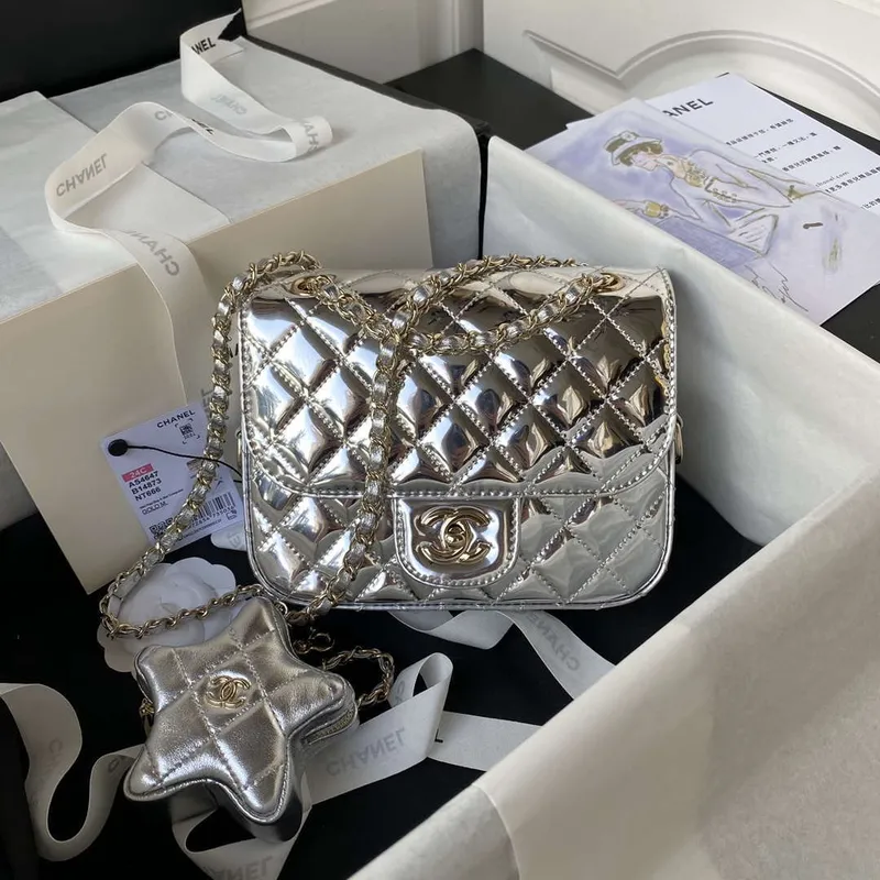 Chanel AS4647 Mini taška s klopou a peněženka STAR COIN PURSE z metalické telecí kůže a zlatého kovu stříbrné barvy