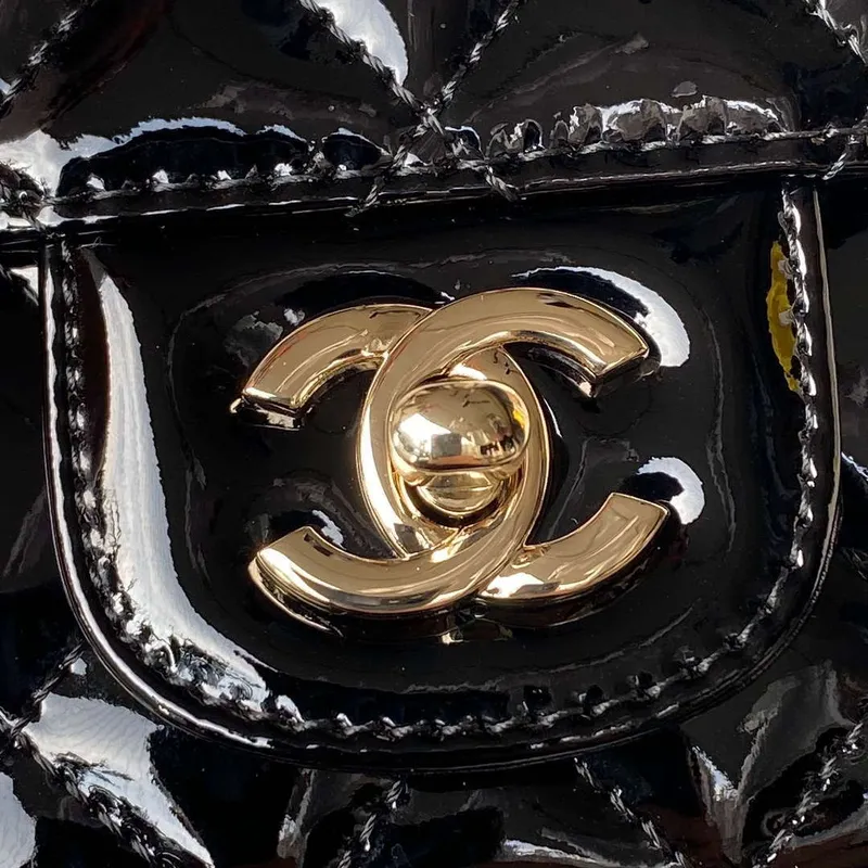 Chanel AS4647 Mini taška s klopou a peněženka STAR COIN PURSE z metalické telecí kůže a zlatého kovu, černá