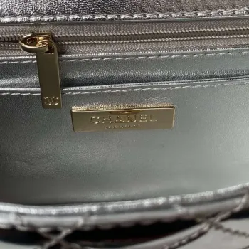 Chanel AS4648 Kabelka s klopou a peněženka STAR COIN PURSE Zrcadlová telecí kůže Metalická telecí kůže a zlatý kov Stříbrná