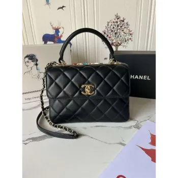 Chanel Trendy 24C taška s klopou a horním uchem Taška z jehněčí kůže A92236 Černá Vícebarevné logo
