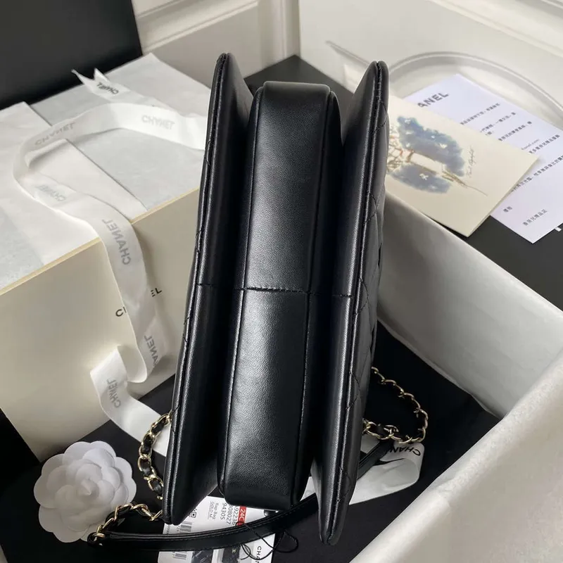 Chanel 24C Trendy CC taška s klopou a horním uchem z jehněčí kůže A92236 Černá Zlatá