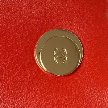 Chanel AS4654 Trendy CC taška s klopou a horním uchem z jehněčí kůže a zlatého kovu, červená