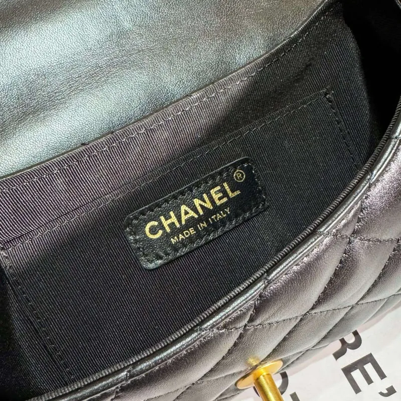 Chanel AS4569 Velká taška s horním uchem z perleťové jehněčí kůže a zlatého kovu, černá