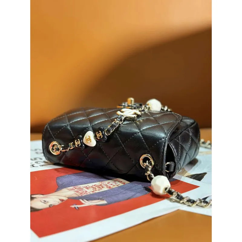 Chanel AS3782 MINI kabelka s klopou 23P smaltovaná zlatá barva kov černá 16 cm