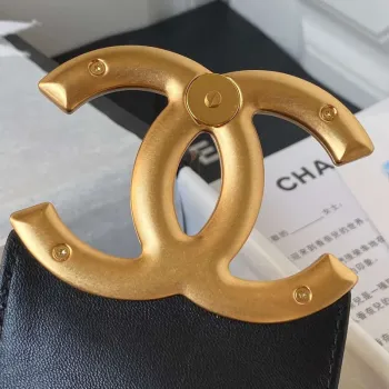 Chanel AS4610 Messenger taška Jehněčí kůže Černá