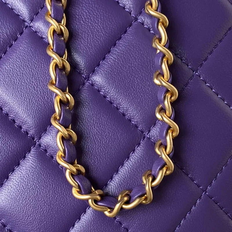 Chanel AS4610 Messenger taška Jehněčí kůže Fialová