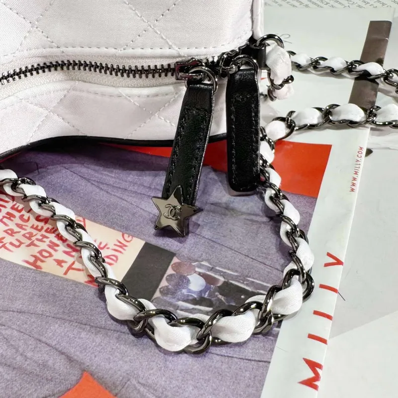 Chanel AS4579 Kabelka Star Satén a černý kov Bílý