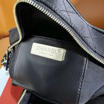 Chanel AS4579 Kabelka Star Satén a zlatý kov Černá