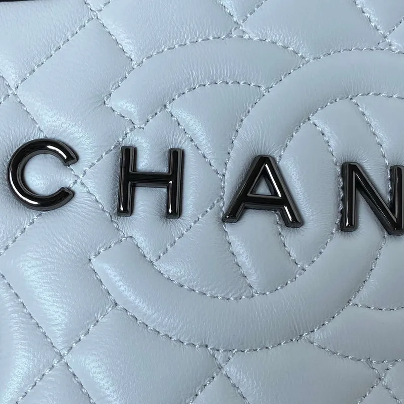 Chanel AS4579 Kabelka Star z metalické jehněčí kůže Černá kovová Bílá