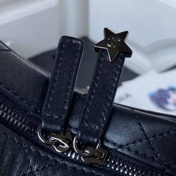 Chanel AS4579 Star Handbag metalická jehněčí kůže Černá kovová Černá
