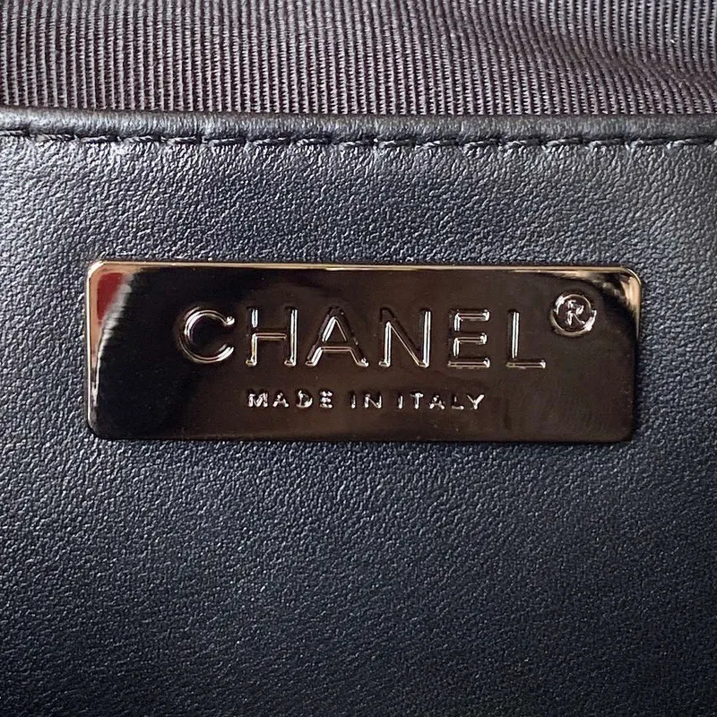Chanel AS4579 Star Handbag metalická jehněčí kůže Černá kovová Černá