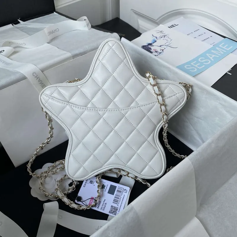 Chanel AS4579 Star Handbag metalická jehněčí kůže zlatá kovová bílá