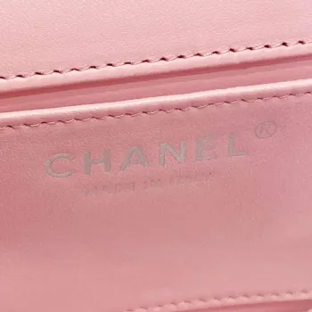 Chanel AS4498 Kabelka s klopou z patentované telecí kůže a zlatého kovu, růžová